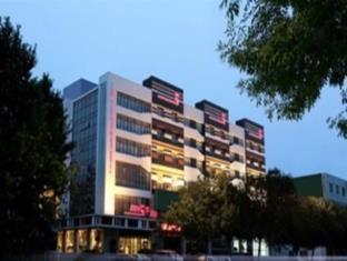 Zhengzhou Oak 5 Seasons Hotel Exterior photo